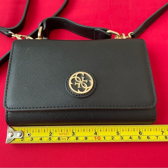 Guess Shoulder Bag in Black - Picture 3 of 6